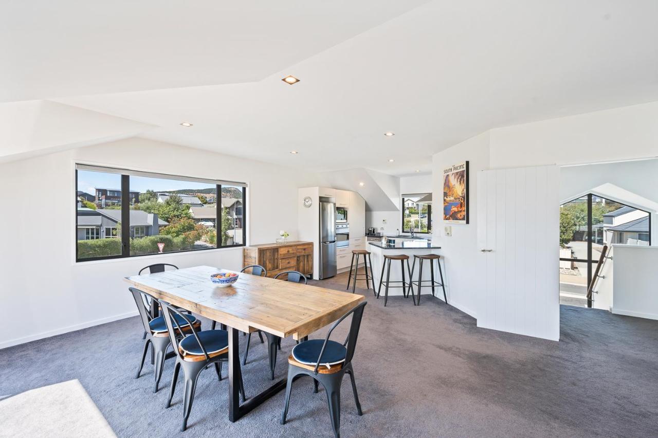 Ironside Lakeview Townhouse Wanaka Luaran gambar