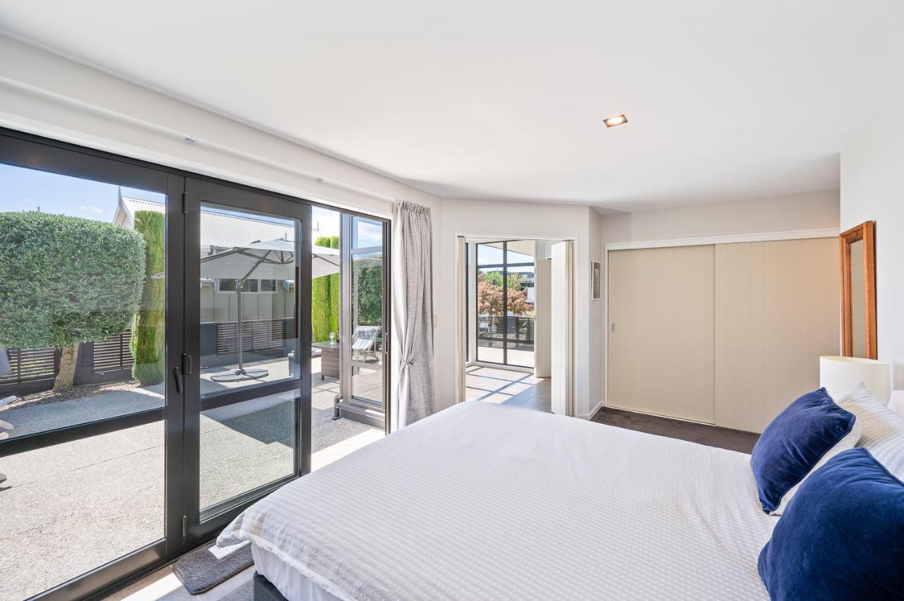 Ironside Lakeview Townhouse Wanaka Luaran gambar