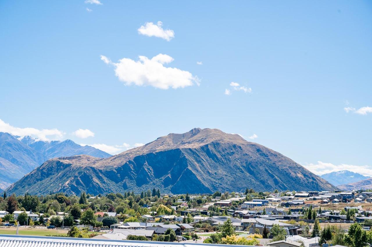 Ironside Lakeview Townhouse Wanaka Luaran gambar