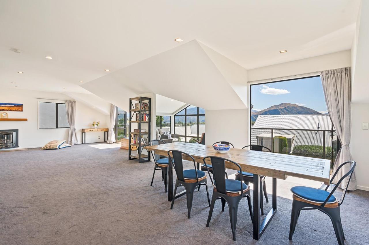 Ironside Lakeview Townhouse Wanaka Luaran gambar