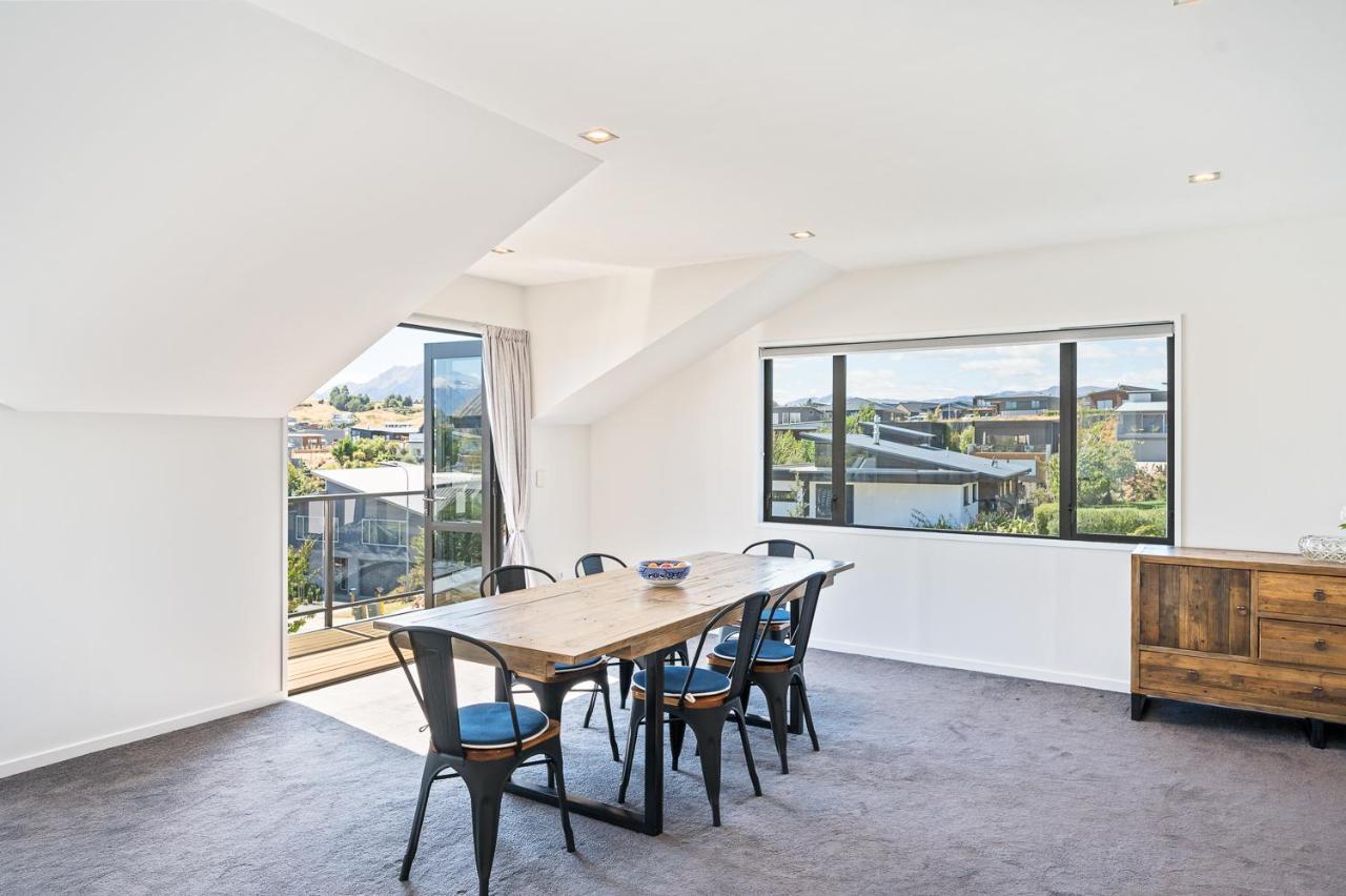 Ironside Lakeview Townhouse Wanaka Luaran gambar